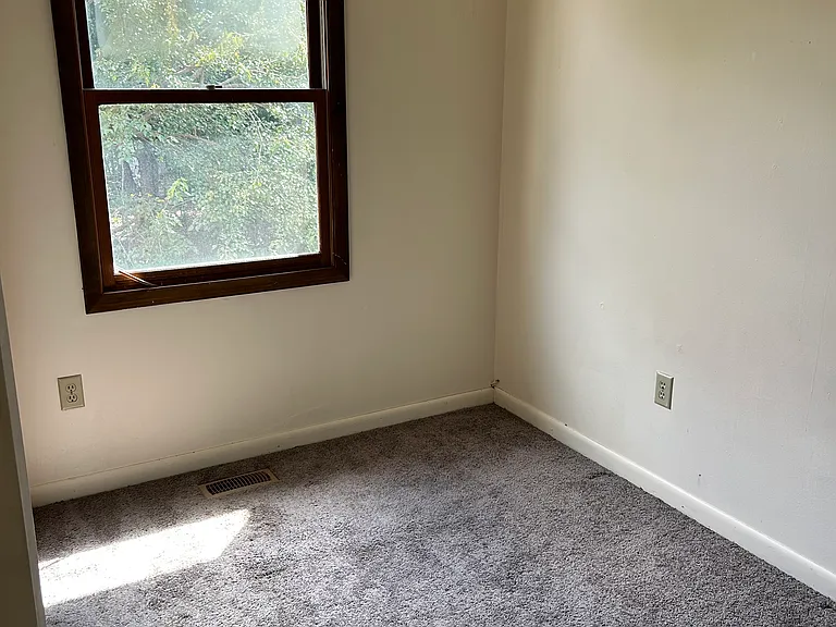5134 Redbud Rd — Photo 4