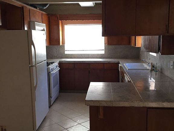 4th image of 3943 Crawford Ct