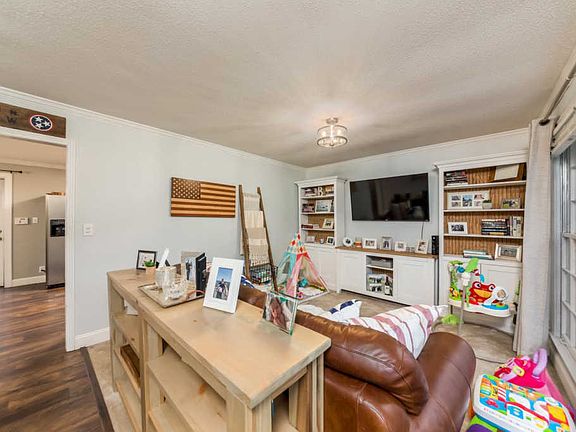 4th image of 2030 Whitland Dr