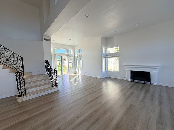 4th image of 5784 Johnston Pl