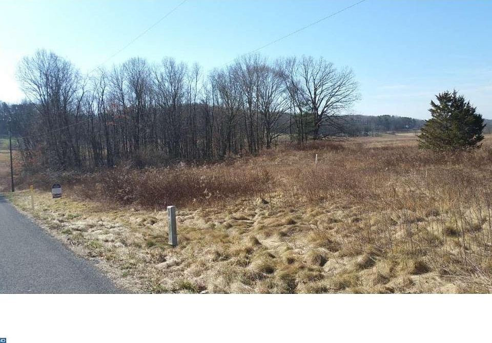 2nd image of 14 Louck Rd