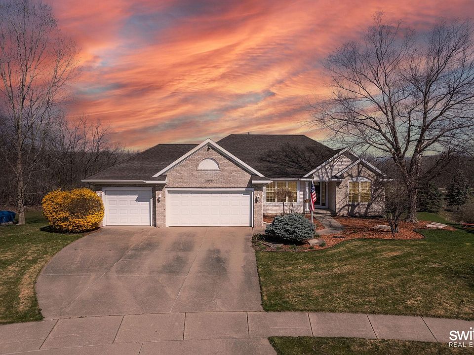 1st image of 2119 Outlook Dr SE