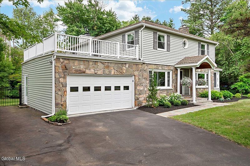 3rd image of 28 Loudon Parkway