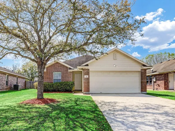 135 Rustic Colony Ln, Dickinson, TX 77539