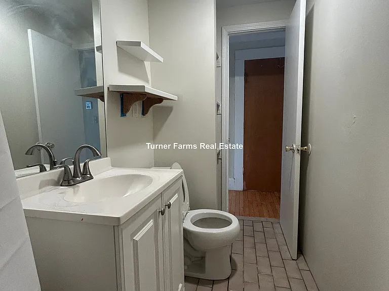 14 Wait St #3 — Photo 7