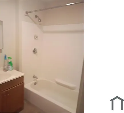 4 bed, 1400 sqft, $2,200 — Photo 4