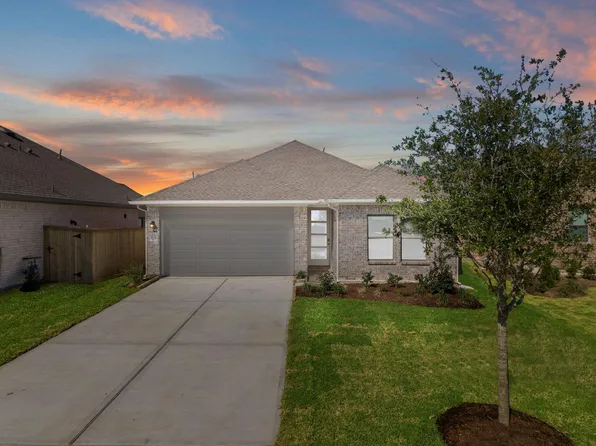 3631 Atlas Point Ln, Angleton, TX 77515