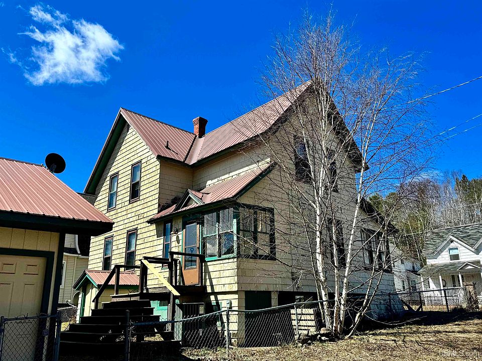 1st image of 51944 Tamarack St