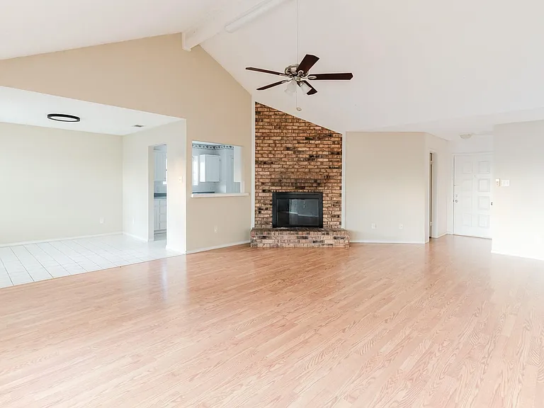 6825 Longleaf Ln — Photo 22