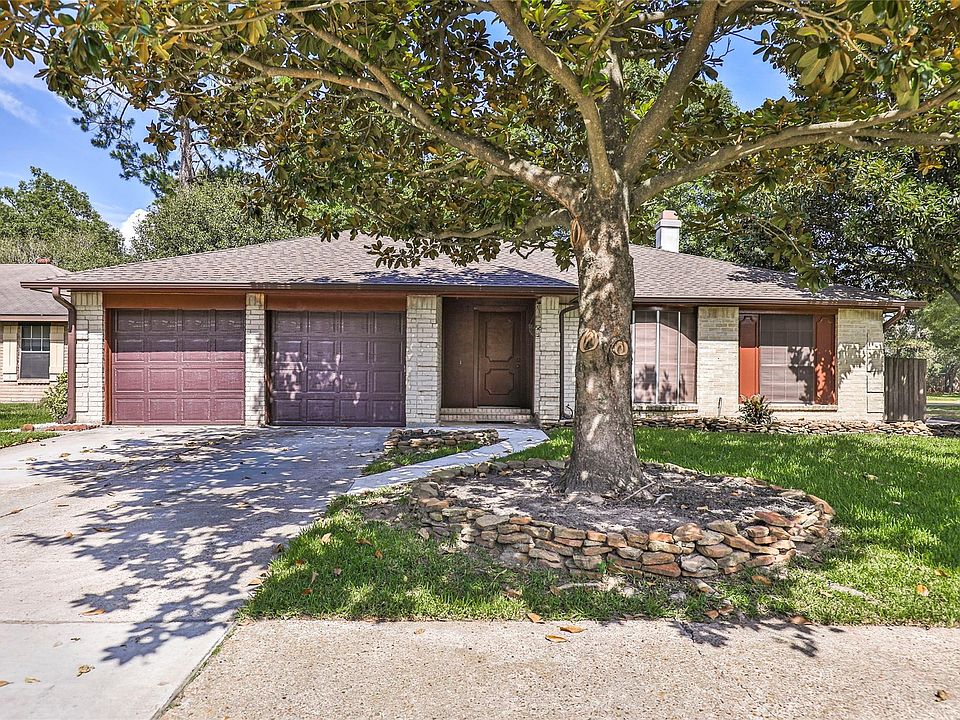 1st image of 19502 Leaning Timbers Dr