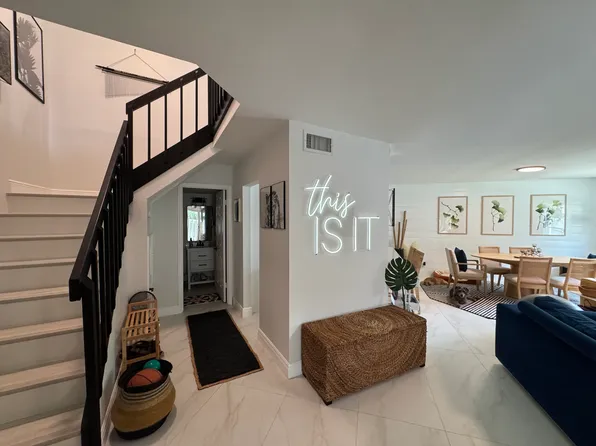 214 Seabreeze Cir, Jupiter, FL