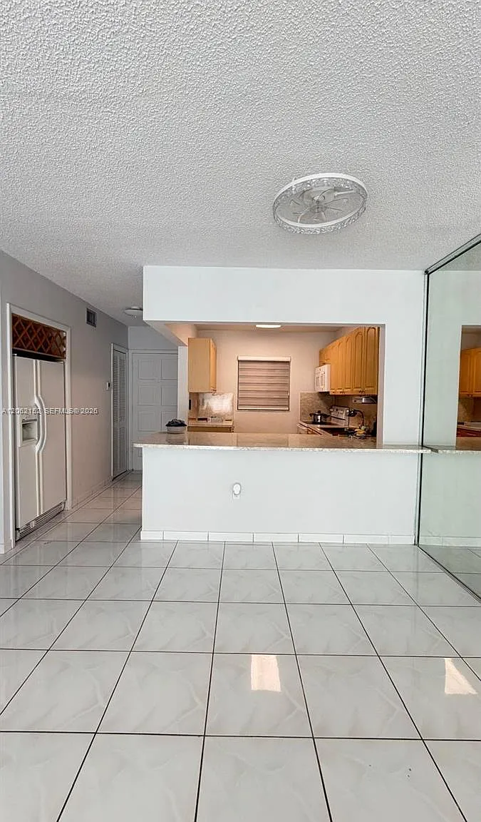 Hialeah Gardens Bldg No. — Photo 4