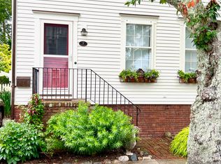 7 Cherry St #2, Newport, RI 02840