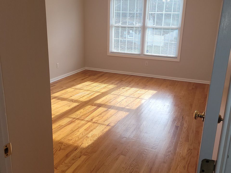 1st image of 80 Swanson Ave