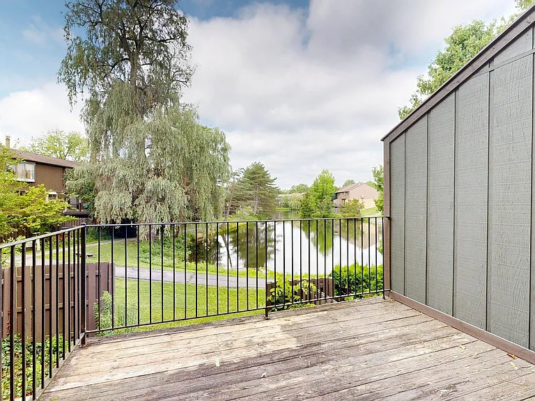 2609 Meade Ct — Photo 8
