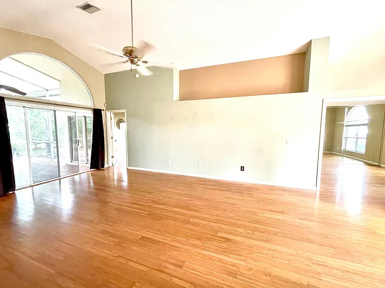 11915 Debary Ct — Photo 10
