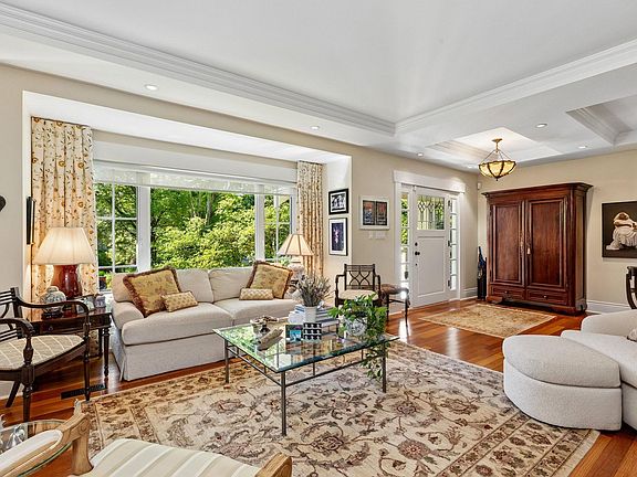 5th image of 2997 W 38th Ave