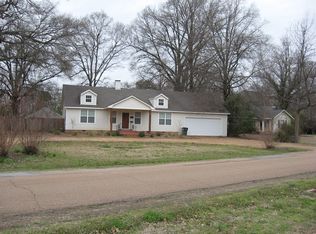 619 E Claiborne Ave, Greenwood, MS 38930
