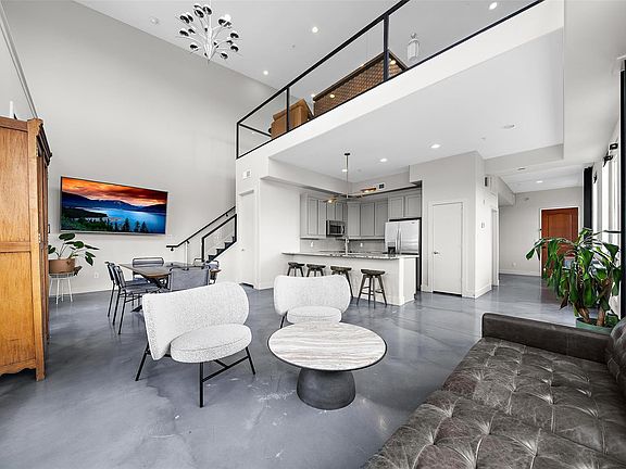 4th image of 2323 Polk St APT 306