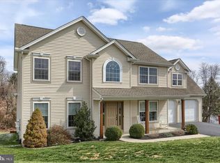 406 Hidden Valley Rd, New Cumberland, PA 17070