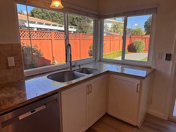 4th image of 3706 Lynx Ct