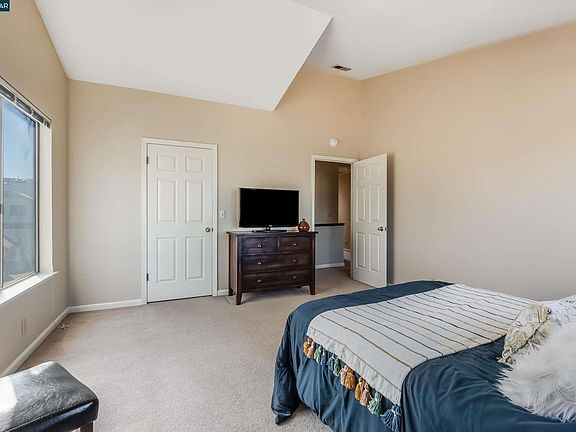 4th image of 5379 Pacheco Manor Dr