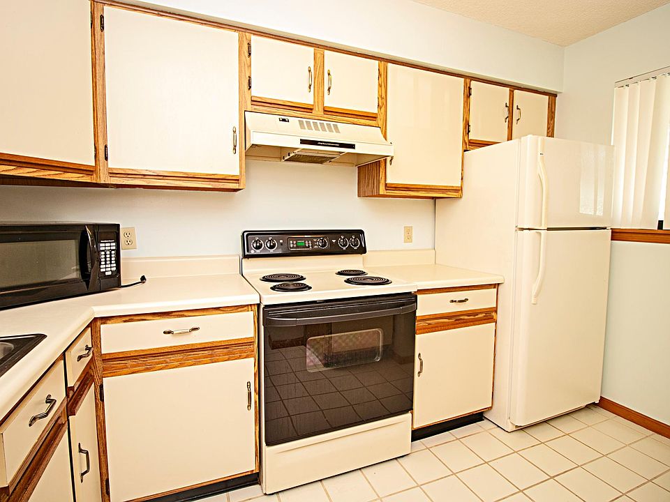 1st image of 3 Moultrie Creek Cir