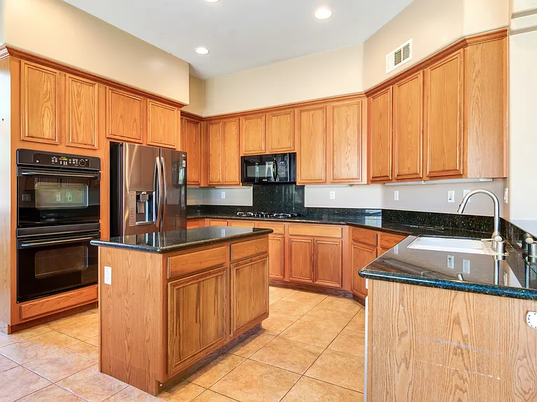 34026 Castle Pines Dr — Photo 9