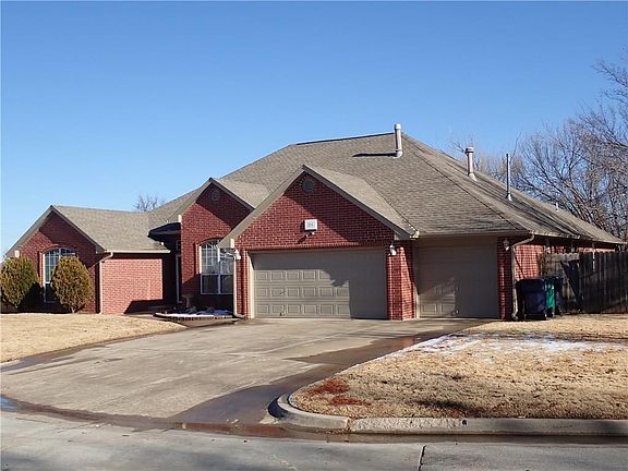 2nd image of 204 Greenfield Ct