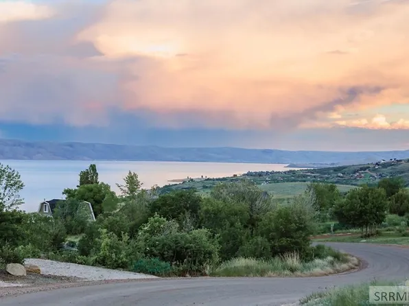 6 Hickory Dr, Fish Haven, ID 83287