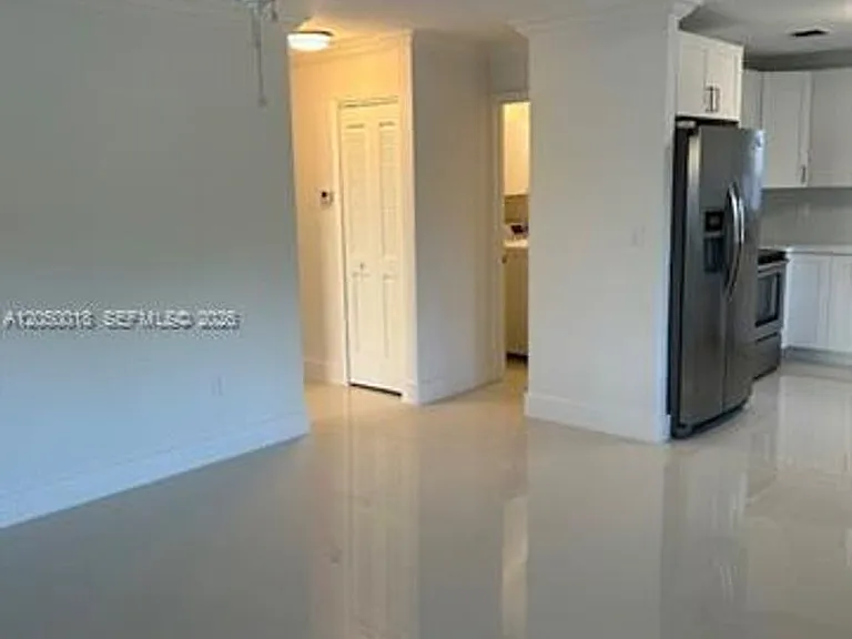 1745 SW 21st St #1745 — Photo 3