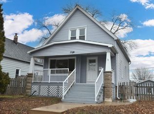 3234 S 9th St, Milwaukee, WI 53215