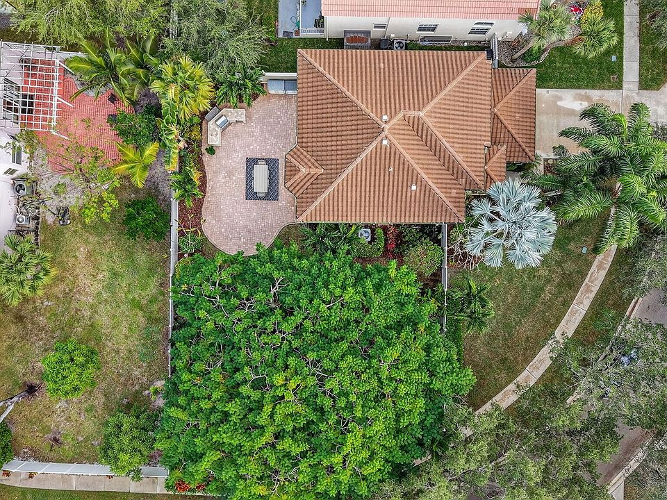 1st image of 7759 Oak Grove Circle
