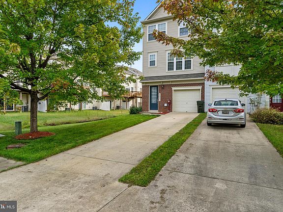 2nd image of 44551 River Otter Dr