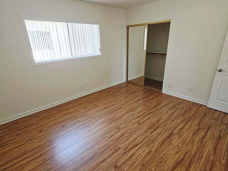 12835 Kling St. — Photo 15