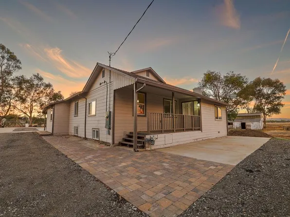12835 Columbet Ave, San Martin, CA 95046