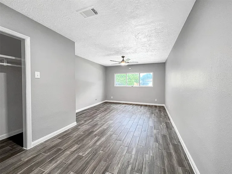 6347 Limestone St — Photo 11