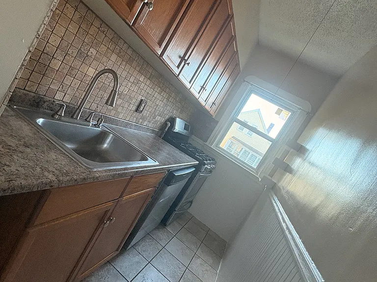 335 Mill St #2 — Photo 6