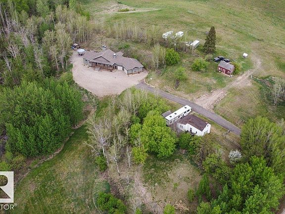 3rd image of 53404 Range Rd #11