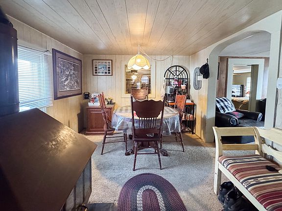 5th image of 230 Reed St