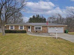 52288 Laurel Rd, South Bend, IN 46637