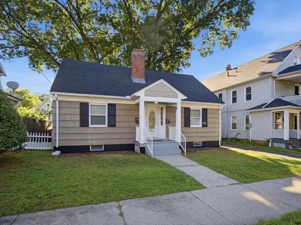 11-13 Palmyra St, Springfield, MA 01118