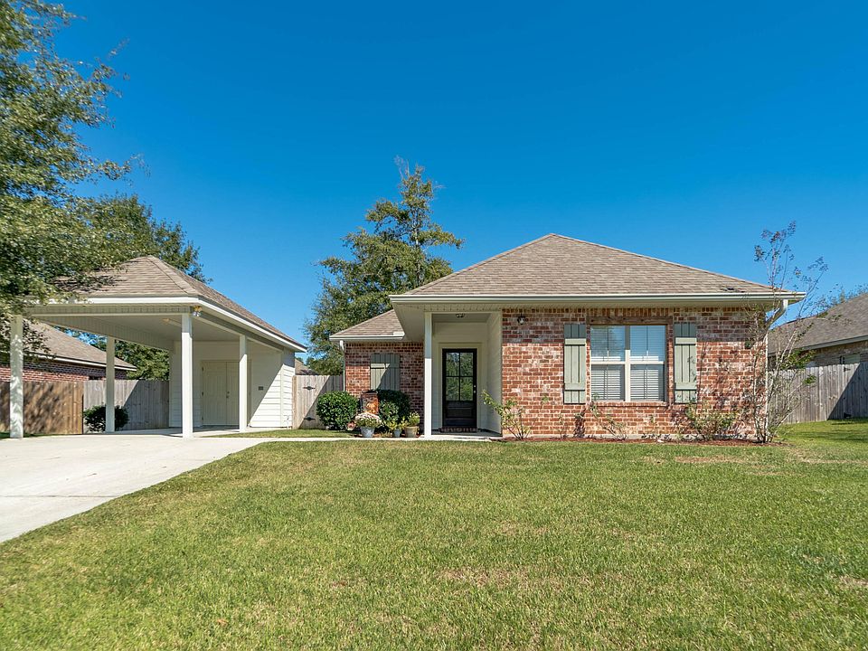 1st image of 14068 Fox Hill Dr