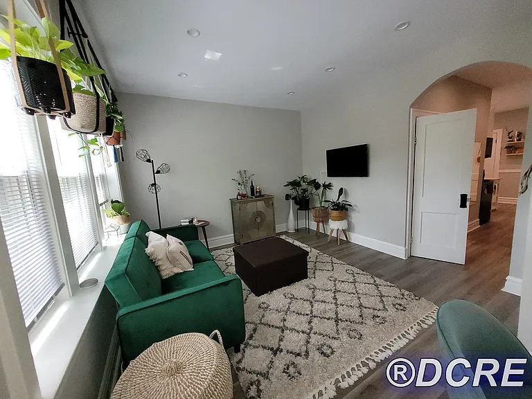 1714 N Wolcott Ave #2 — Photo 6