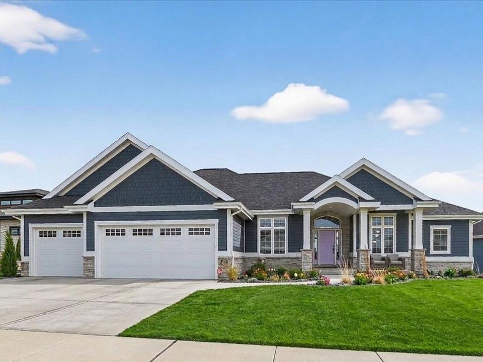 1st image of 2012 Paris Lane