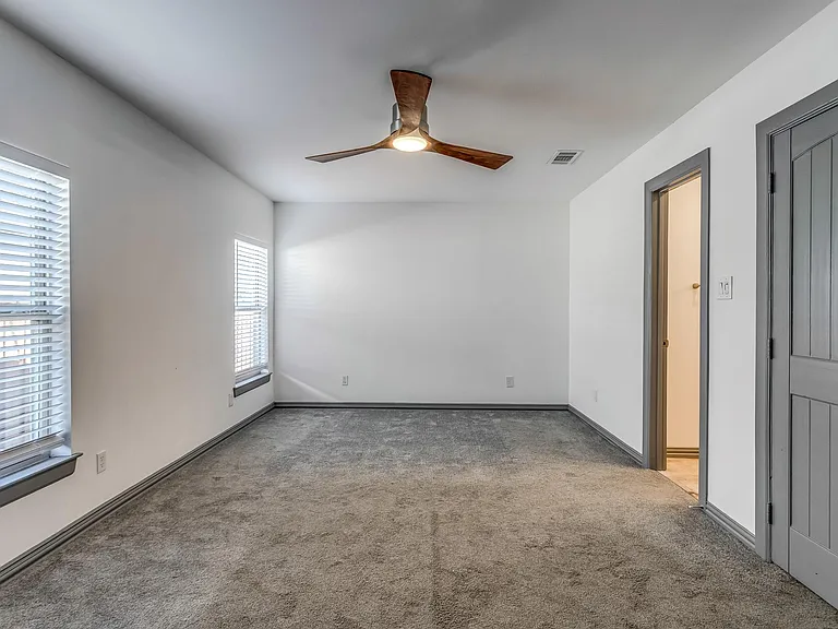 3118 Carlson Dr — Photo 21