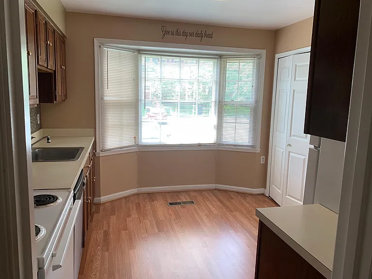 12034 Stallion Ct — Photo 4