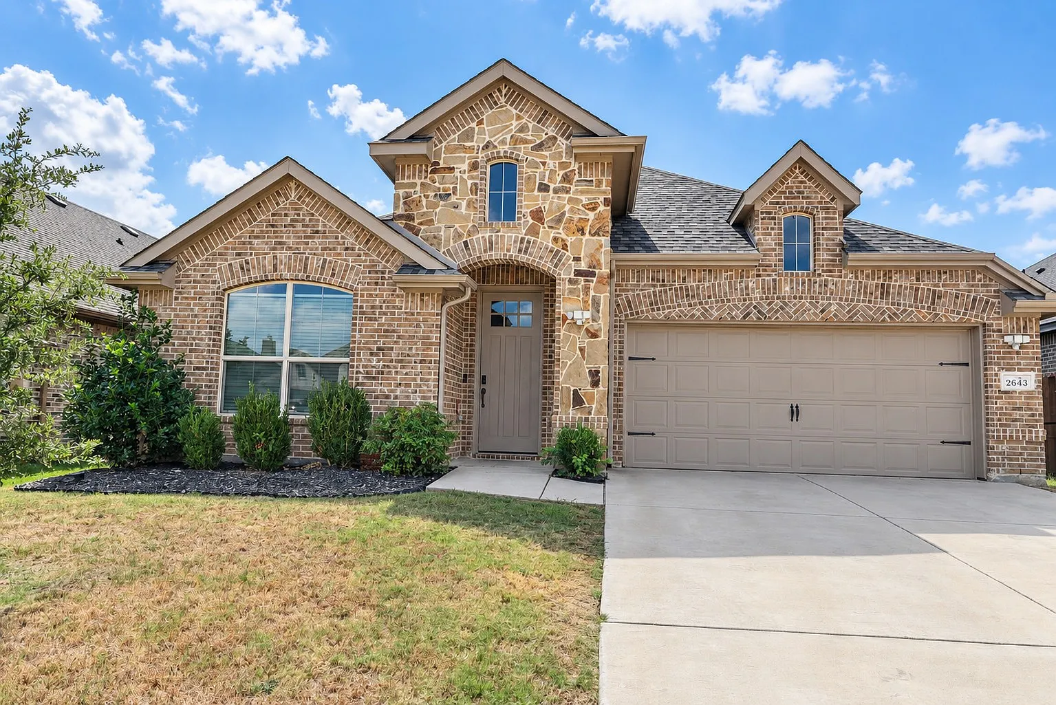 4 bed, 2159 sqft, $2,950 — Photo 1