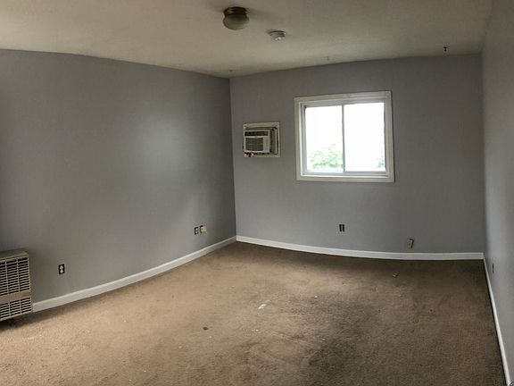 2nd image of 621 Hevey St #1A