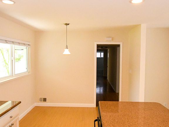 5th image of 1551 Santa Inez Dr